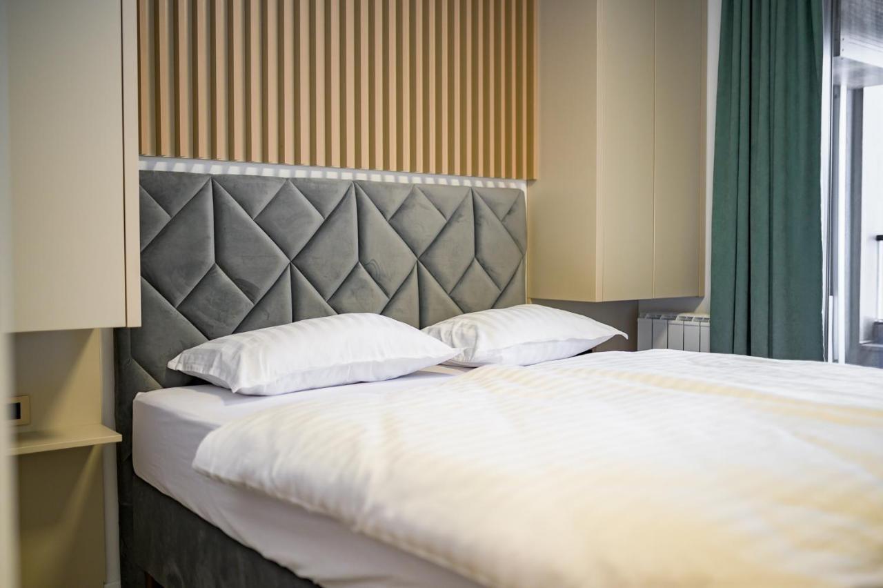 Apartman Epilux Tuzla Luaran gambar