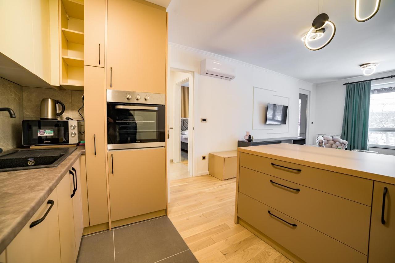 Apartman Epilux Tuzla Luaran gambar